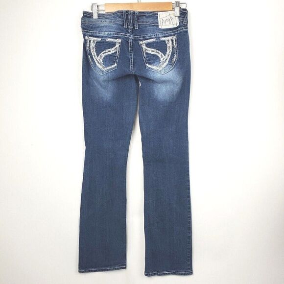 Ariya Vancouver Distressed Flared Low Rise Embroidered Pockets Junior sz 5/6 - Picture 6 of 7